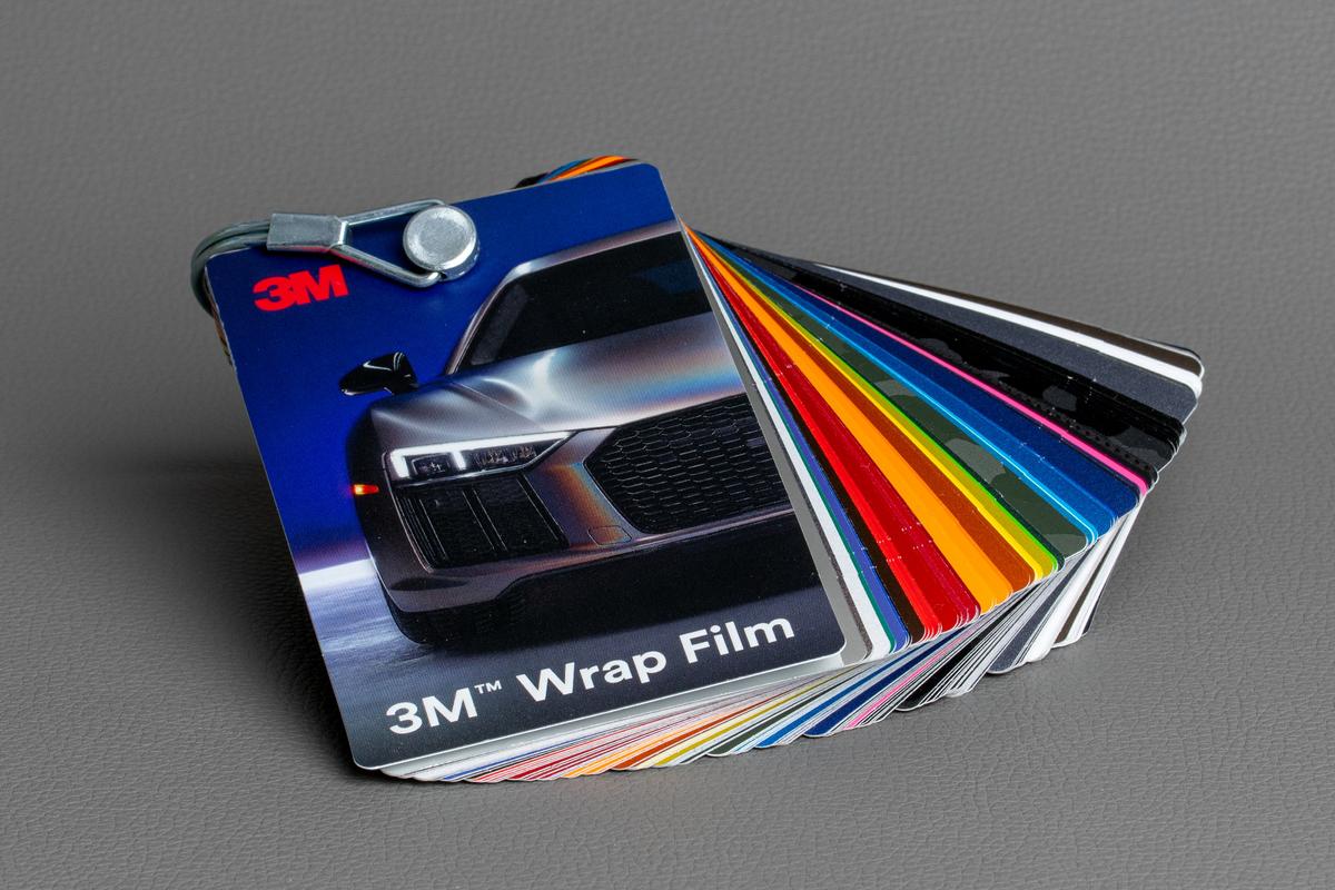 Foto1: Farbfächer 3M Serie 1080, 2080 Wrap Folie