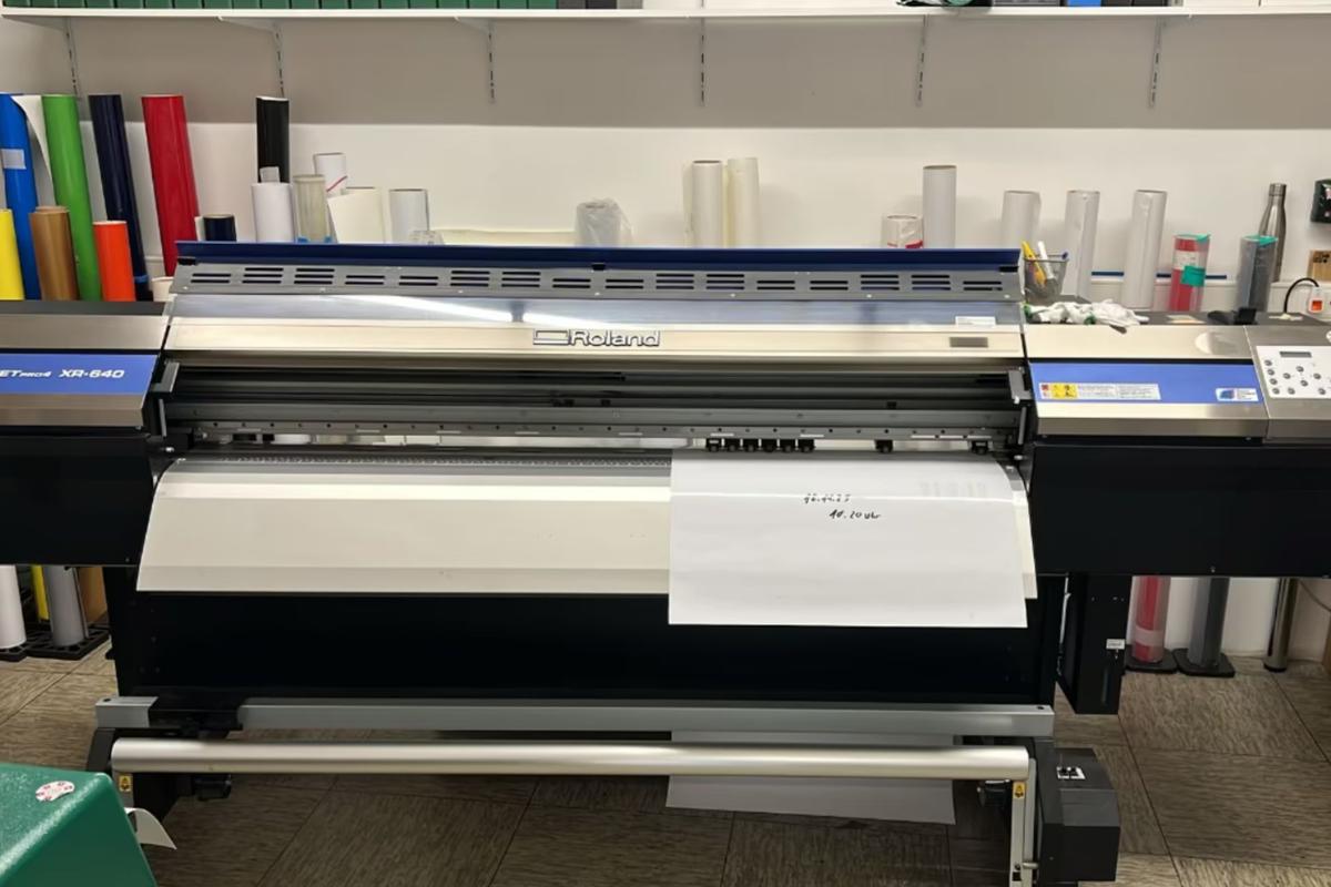 Foto1: Roland TrueVIS XR-640 Print & Cut - Gebrauchtgerät in gutem Zustand