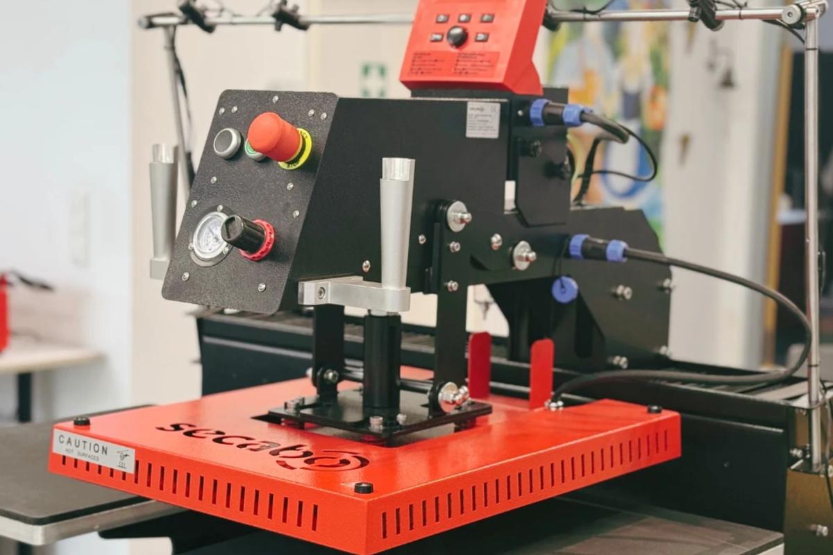 Foto1: Secabo TPD7 SMART x Laser Transferpresse - 40 x 50 cm