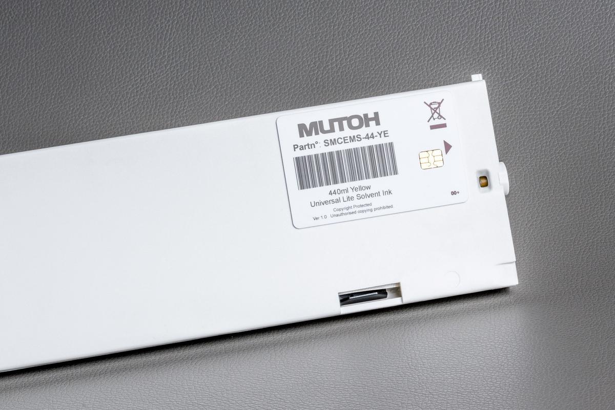 Foto1: Mutoh VJ-LSINK1-BK44 - 440 ml.