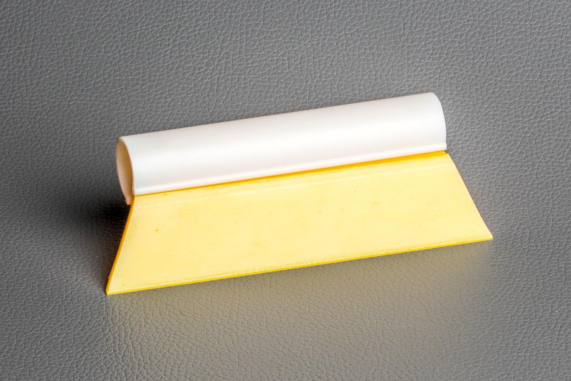Foto: Quetscher gelb -  Kantenlänge 9 cm